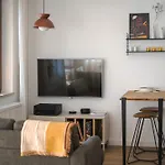 Lägenhet Bright And Cosy Flat Near The River *
