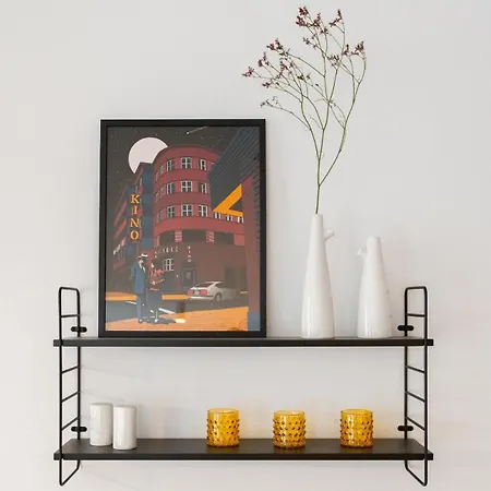 Bright And Cosy Flat Near The River Lägenhet