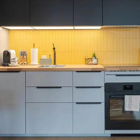 Bright And Cosy Flat Near The River