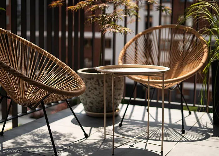 Bright And Cosy Flat Near The River *