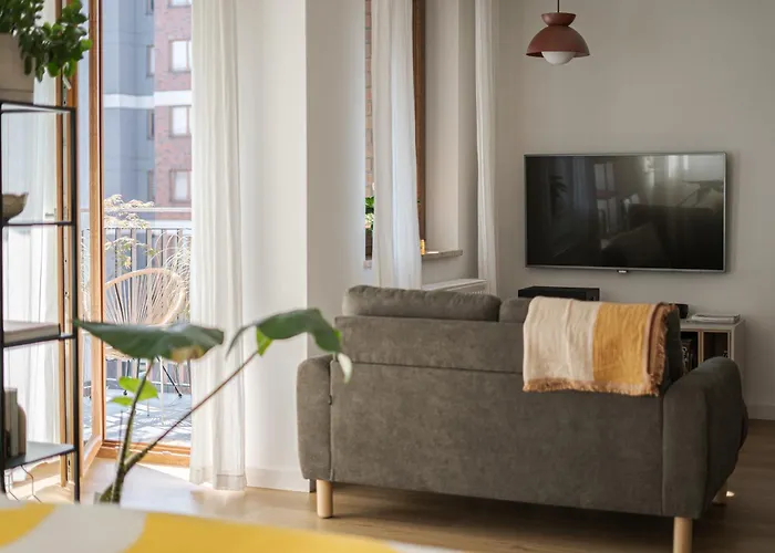 Bright And Cosy Flat Near The River *