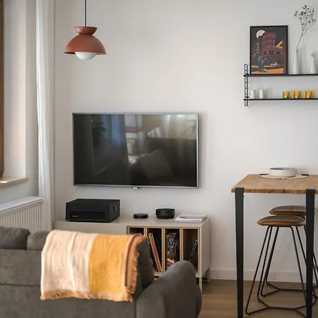 Διαμέρισμα Bright And Cosy Flat Near The River *